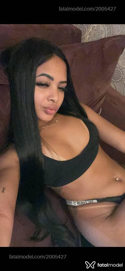 Acompanhante mulher morena (o) de olhos mel - Isis Pacheco