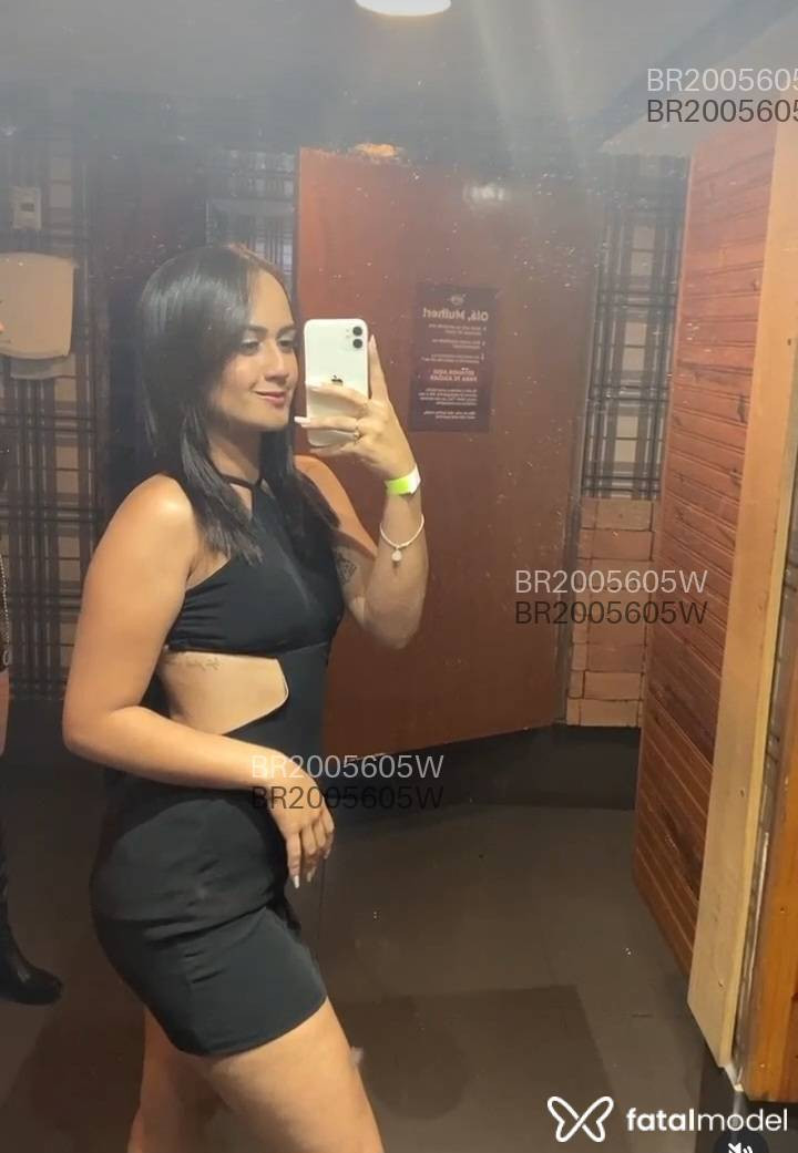 Acompanhante mulher morena (o) de olhos pretos em São Paulo - Tah Santos