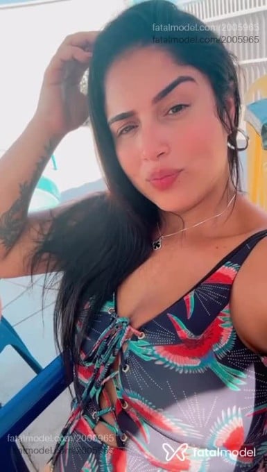 Acompanhante mulher morena (o) de olhos castanhos - Gabriela Bittencou