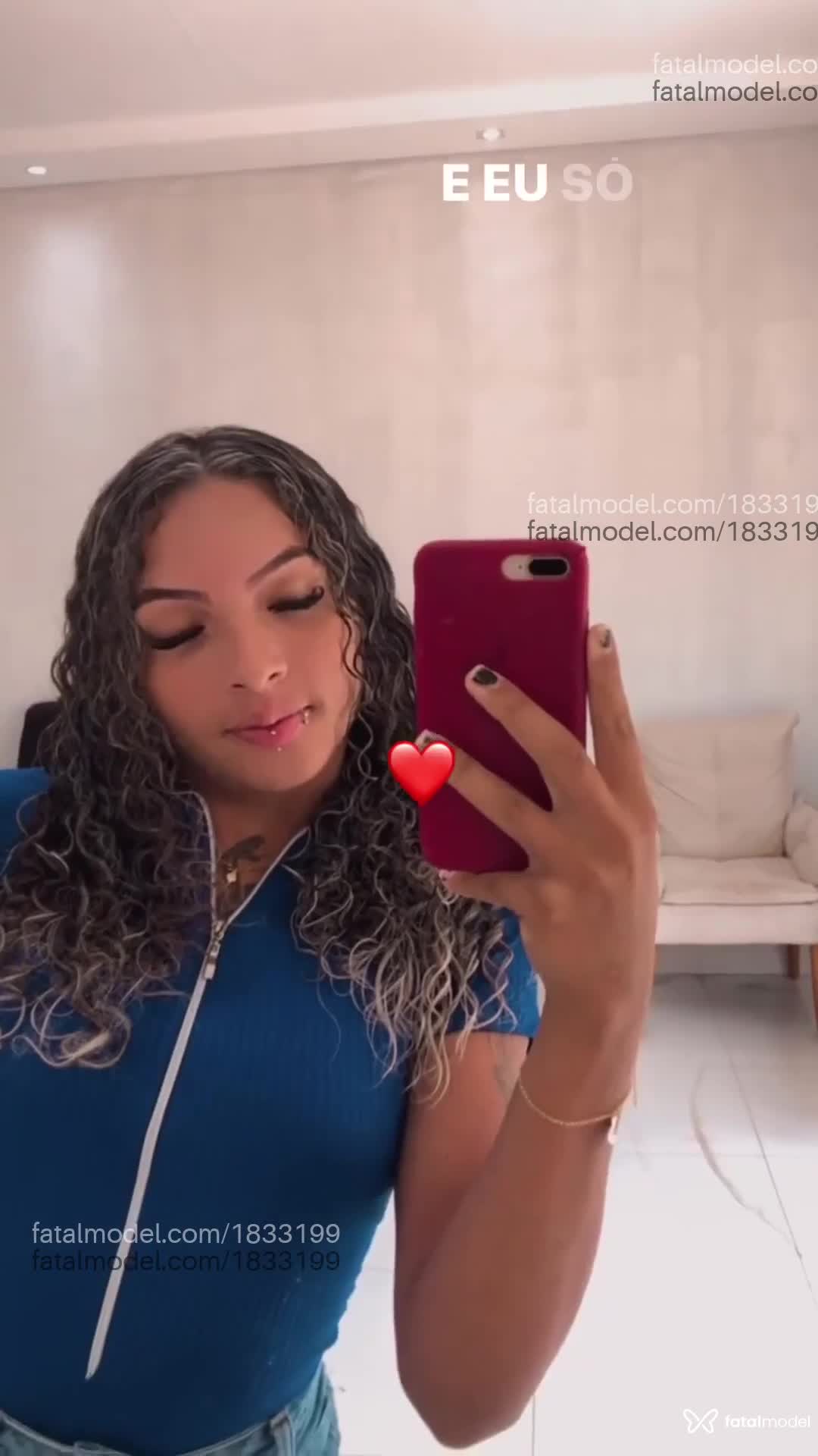 Acompanhante mulher trans morena (o) de olhos verdes em Florianópolis Acompanhante mulher trans morena (o) de olhos verdes em Florianópolis - Ana Biely