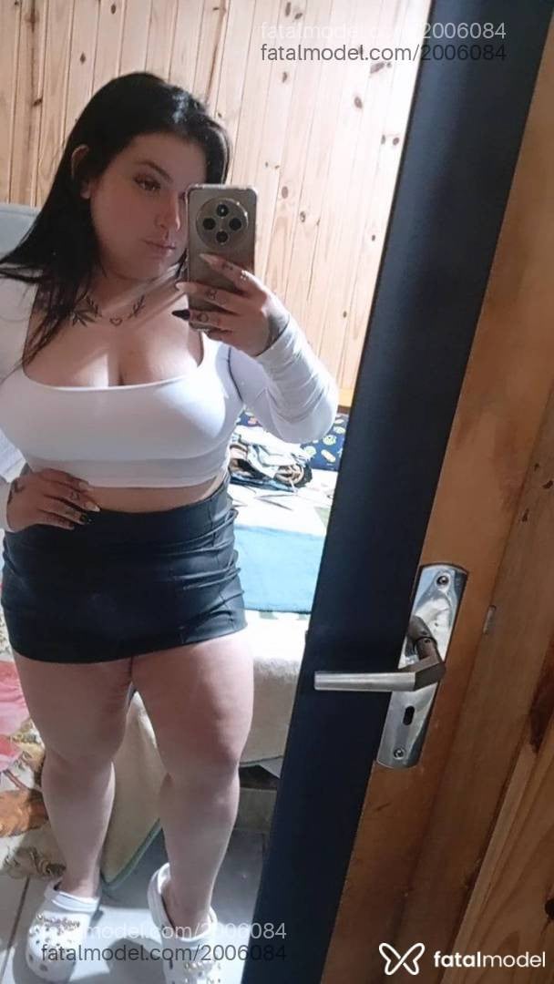 Acompanhante mulher morena (o) de olhos castanhos - Cah Silva