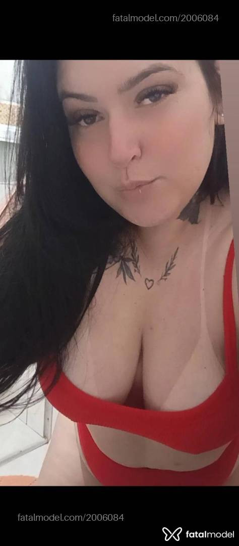 Acompanhante mulher morena (o) de olhos castanhos - Cah Silva