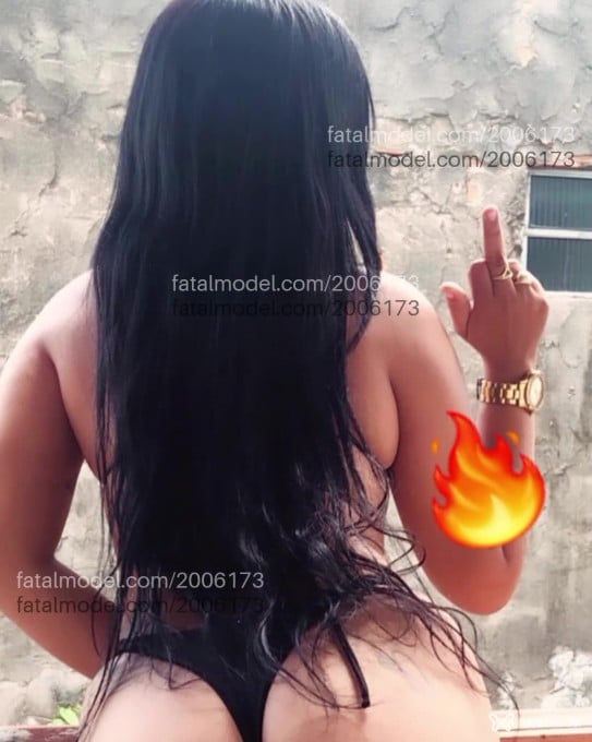 Acompanhante mulher morena (o) de olhos verdes em Cornélio Procópio Acompanhante mulher morena (o) de olhos verdes em Cornélio Procópio - Beatriz