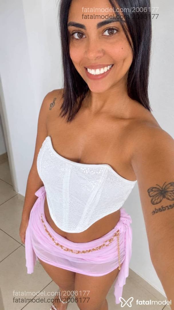Acompanhante mulher morena (o) de olhos castanhos - Melissa Andrade