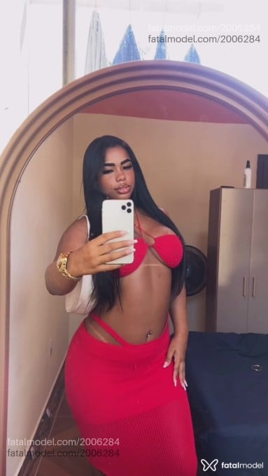 Acompanhante mulher morena (o) de olhos pretos em Volta Redonda - Valentina