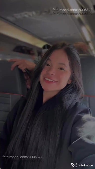 Acompanhante mulher com cabelo castanho de olhos castanhos - Sara Acompanhante mulher com cabelo castanho de olhos castanhos - Sara