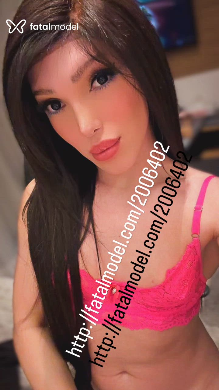 Acompanhante mulher trans com cabelo castanho de olhos castanhos - Heloísa