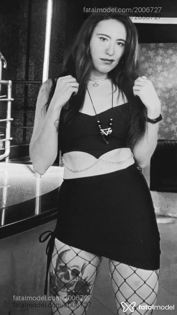 Acompanhante mulher com cabelo castanho de olhos castanhos - Mary Jane
