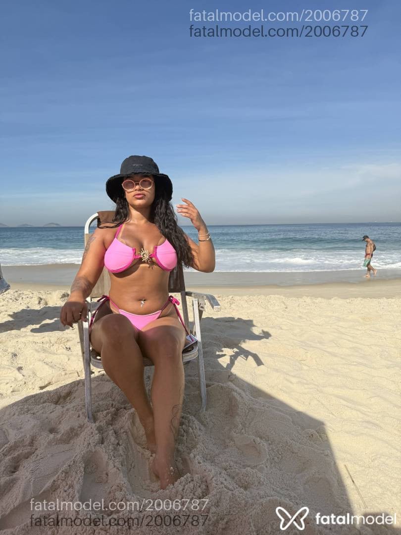 Acompanhante mulher morena (o) de olhos castanhos - Maisa