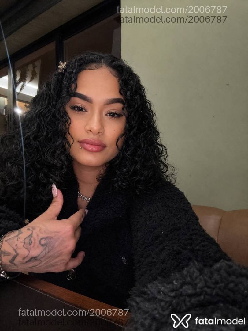 Acompanhante mulher morena (o) de olhos castanhos em Itumbiara - Stefany