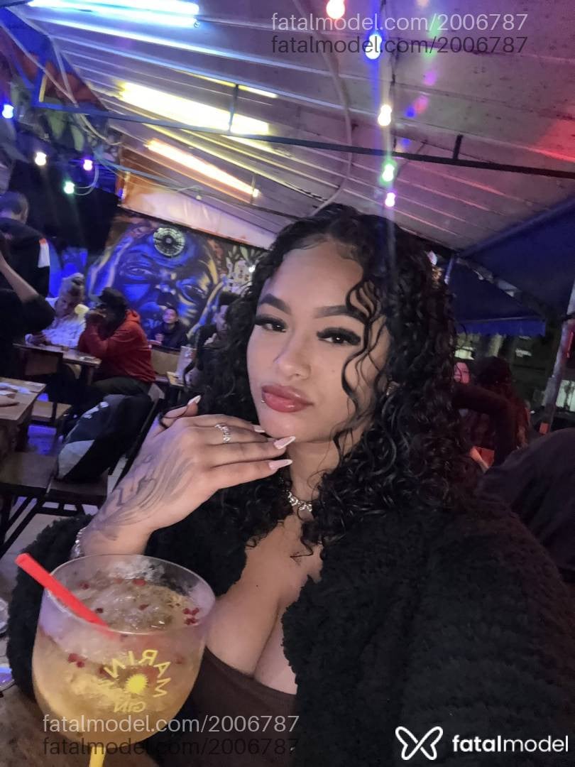 Acompanhante mulher morena (o) de olhos castanhos em Itumbiara - Stefany