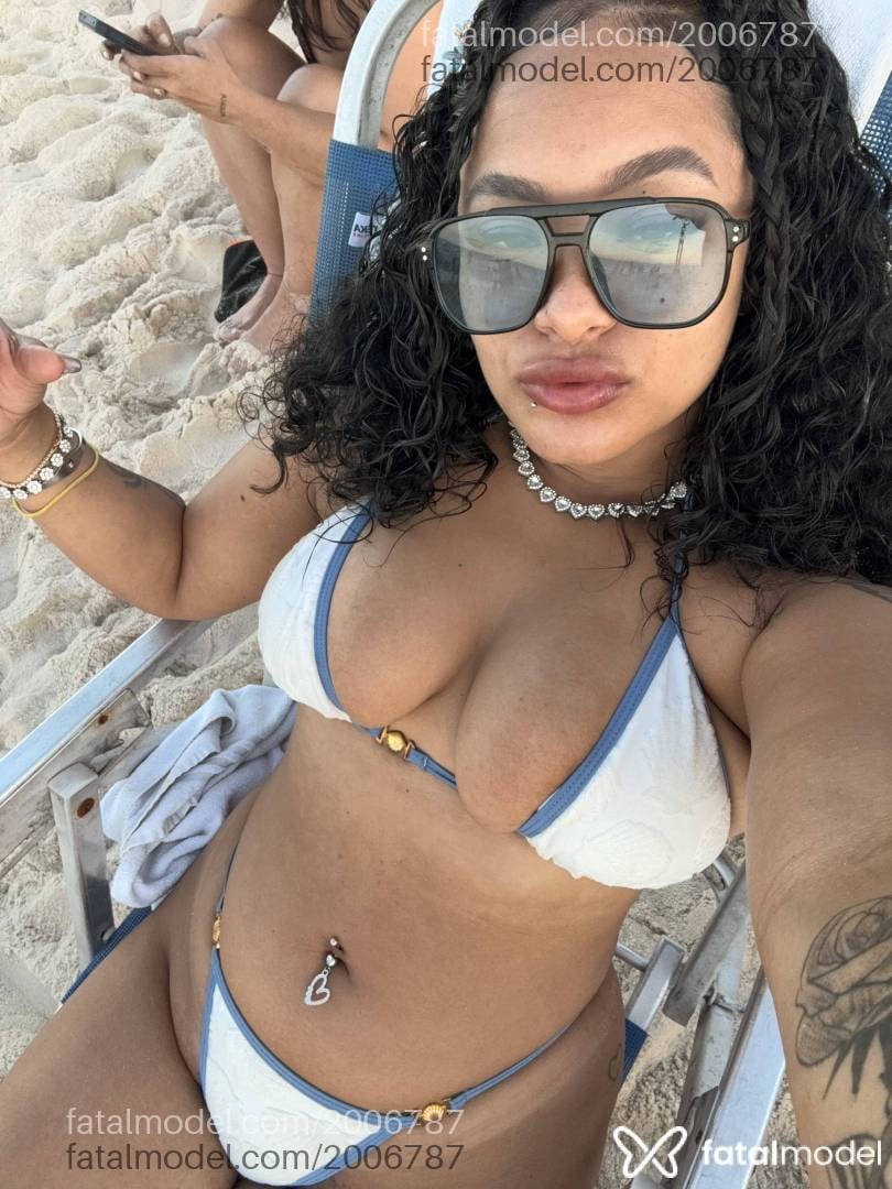 Acompanhante mulher morena (o) de olhos castanhos - Maisa