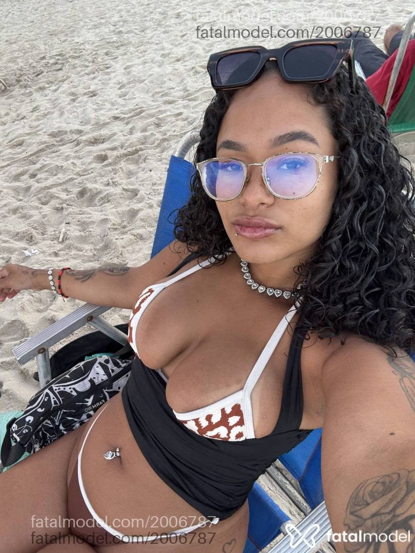 Acompanhante mulher morena (o) de olhos castanhos - Maisa