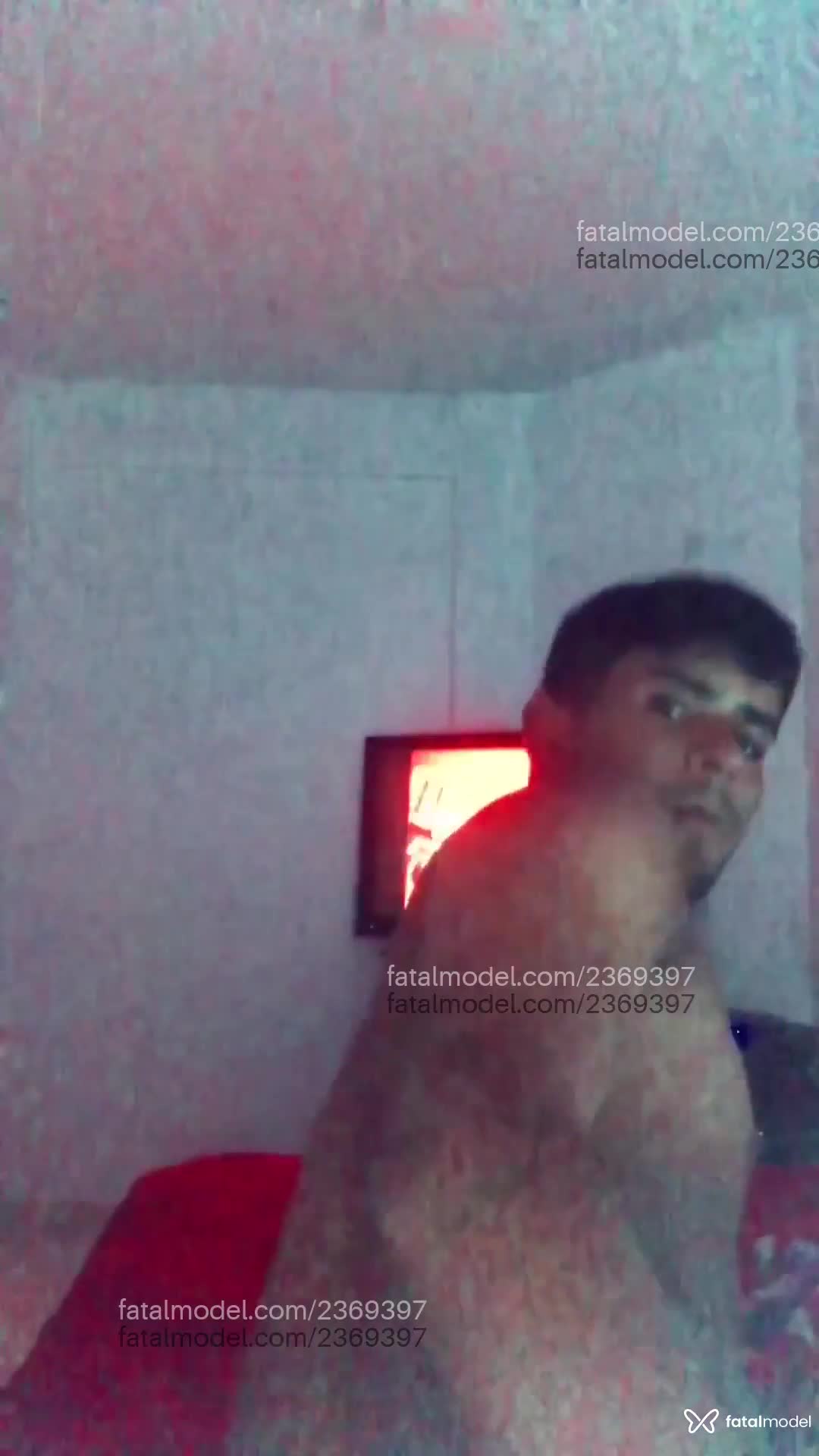 Acompanhante homem morena (o) de olhos pretos em Alvorada Acompanhante homem morena (o) de olhos pretos em Alvorada - Ezequiel