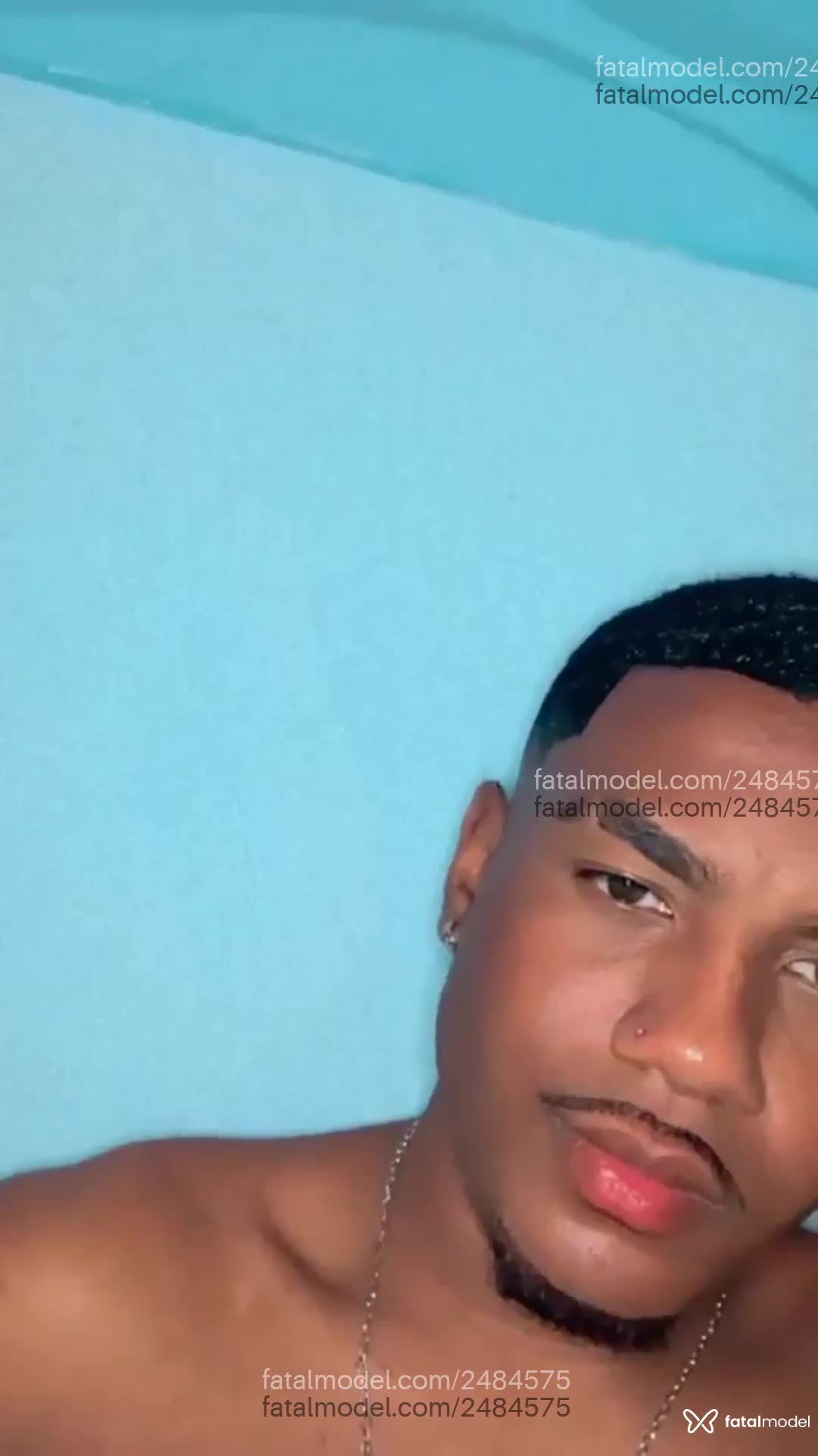 Acompanhante homem com cabelo castanho de olhos mel em Rio de Janeiro - Novincarioca