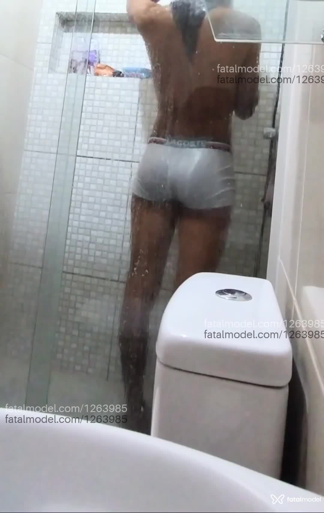 Acompanhante homem morena (o) de olhos castanhos em Londrina Acompanhante homem morena (o) de olhos castanhos em Londrina - Roberty Salles