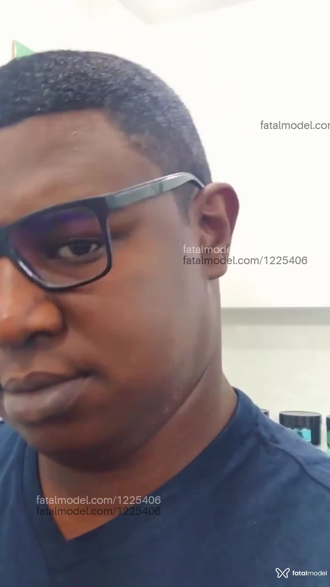 Acompanhante homem morena (o) de olhos castanhos em Rio de Janeiro - GREY