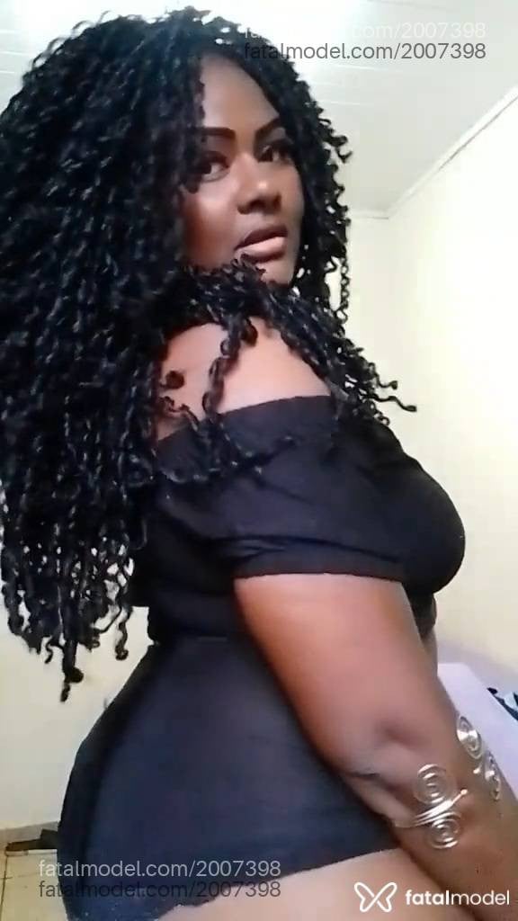 Acompanhante mulher morena (o) de olhos pretos em Medianeira - Angel Black