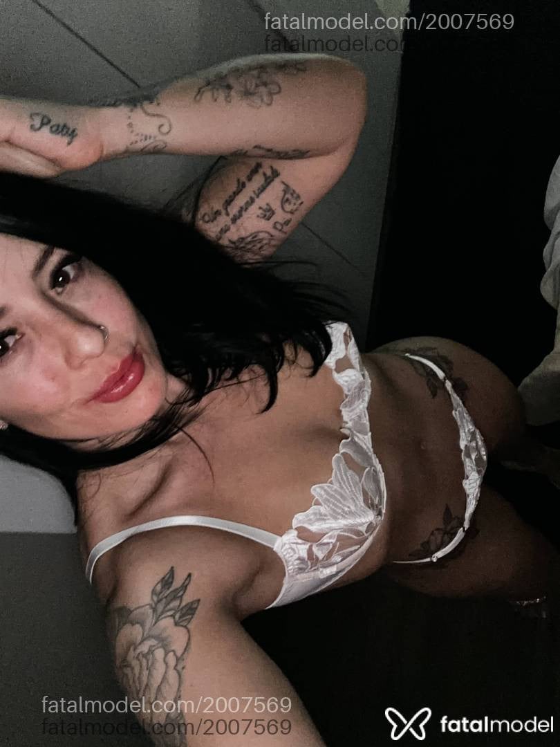 Acompanhante mulher morena (o) de olhos castanhos - Fernanda Acompanhante mulher morena (o) de olhos castanhos - Fernanda