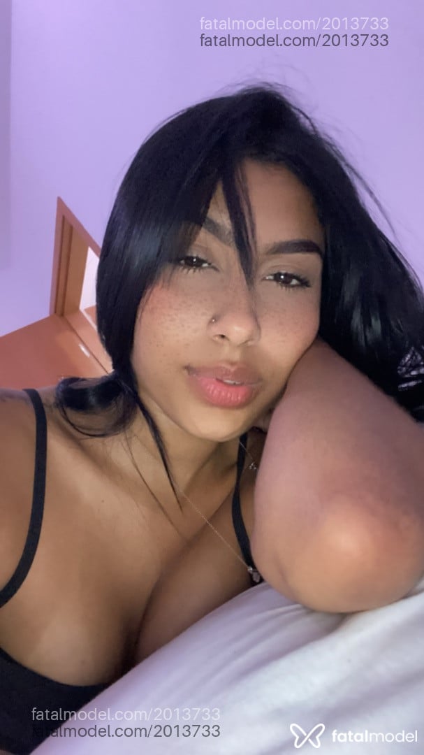 Acompanhante mulher morena (o) de olhos castanhos - Bruna Ribeiro