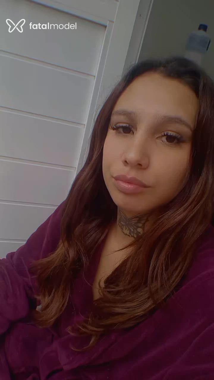 Acompanhante mulher morena (o) de olhos castanhos - Aline Becker