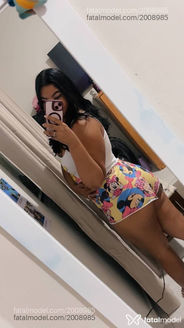 Acompanhante mulher com cabelo castanho de olhos castanhos - Bruna Alves