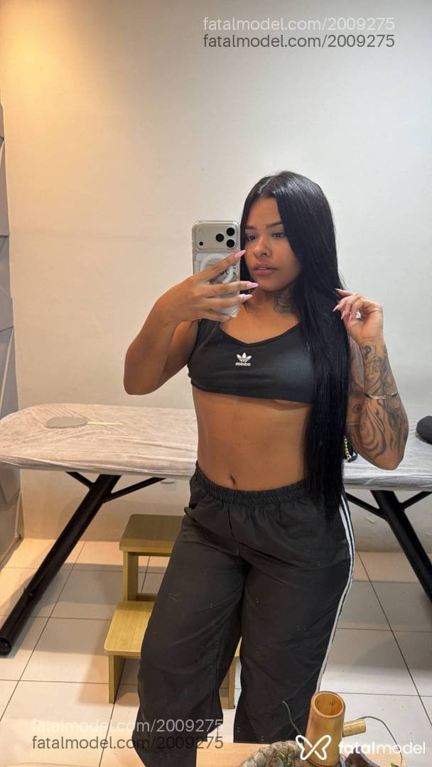 Acompanhante mulher morena (o) de olhos castanhos - Nicolle Rocha