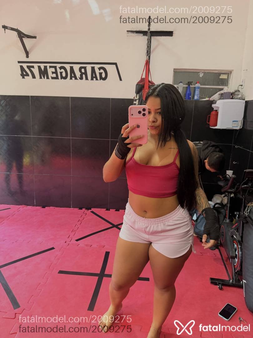 Acompanhante mulher morena (o) de olhos castanhos - Nicolle Rocha