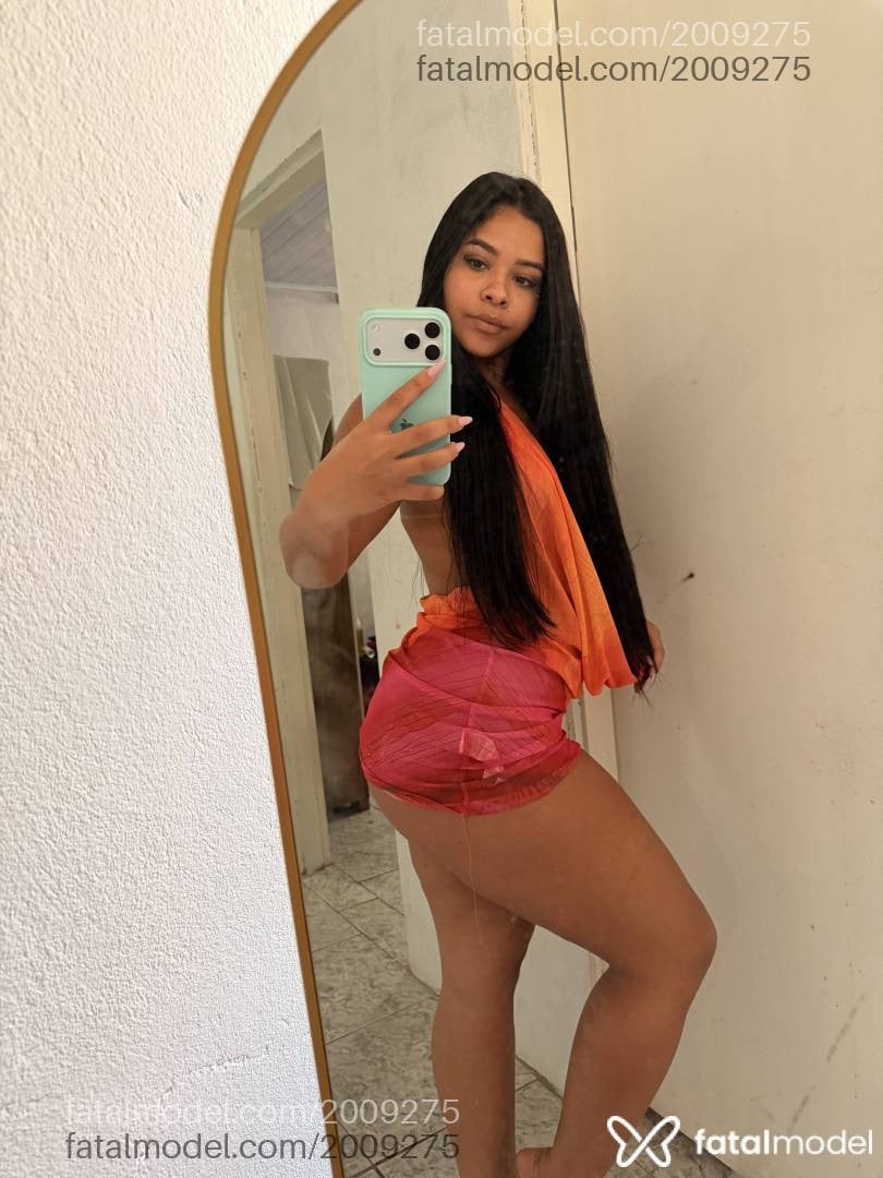 Acompanhante mulher morena (o) de olhos castanhos - Nicolle Rocha