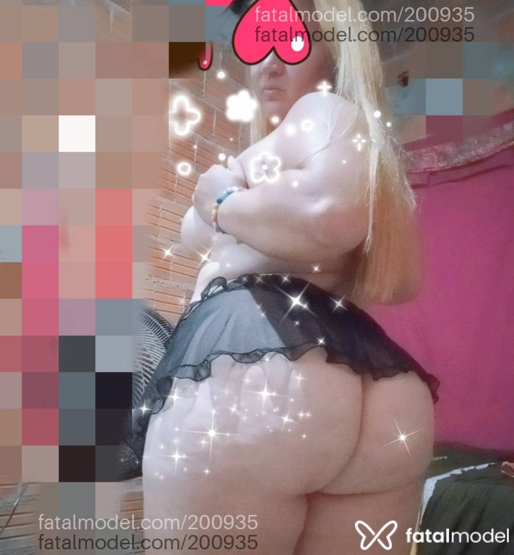Acompanhante mulher loira (o) de olhos castanhos - Lorena