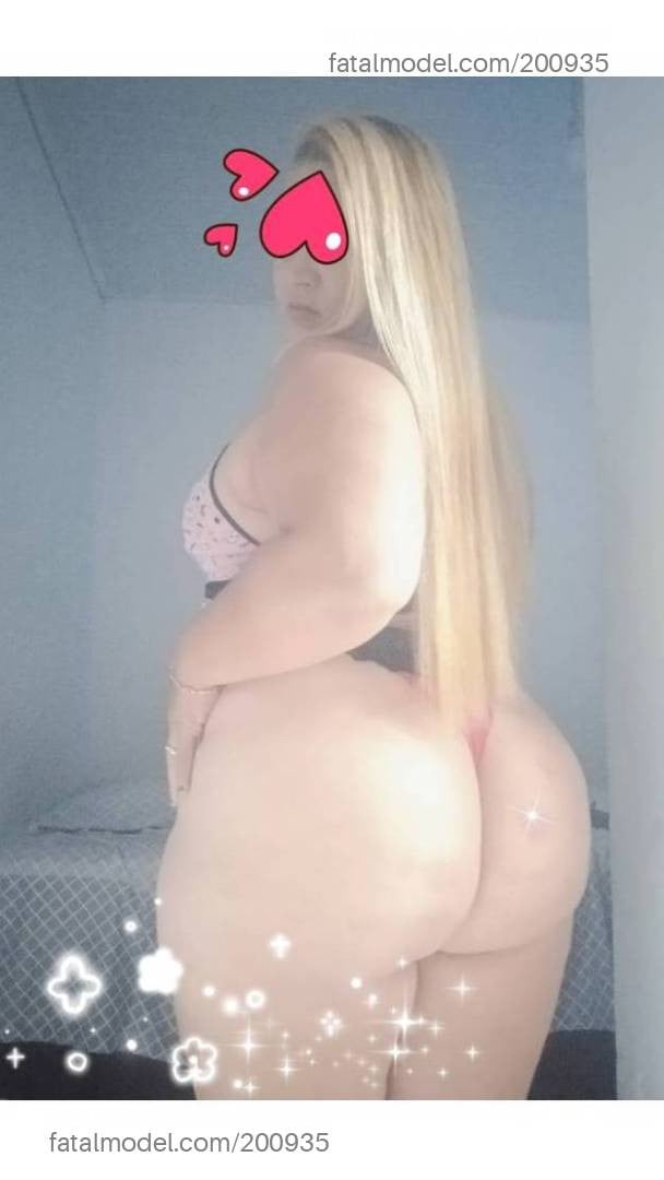 Acompanhante mulher loira (o) de olhos castanhos - Lorena