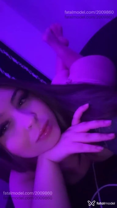 Acompanhante mulher com cabelo castanho de olhos verdes - Tiffany Acompanhante mulher com cabelo castanho de olhos verdes - Tiffany