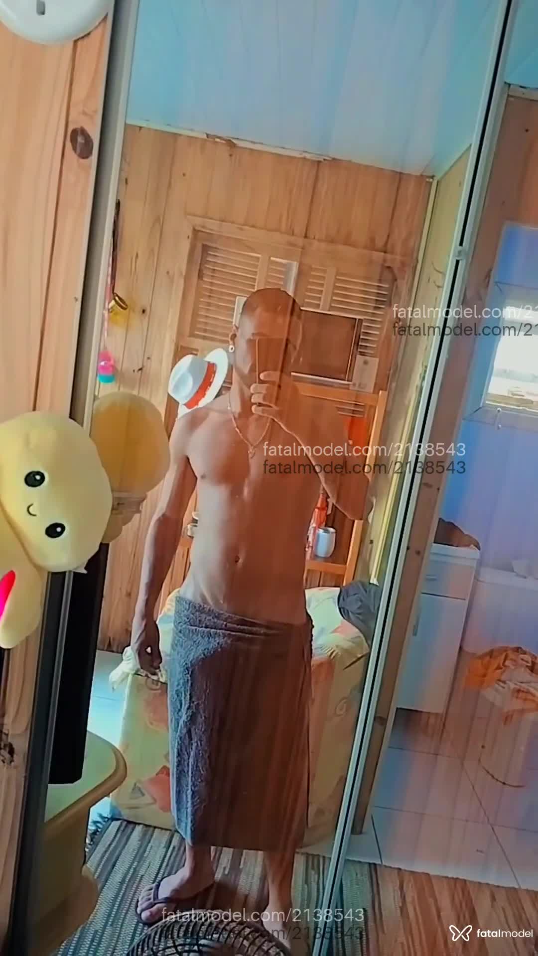 Acompanhante homem morena (o) de olhos castanhos em Capão da Canoa Acompanhante homem morena (o) de olhos castanhos em Capão da Canoa - Fernando Silva