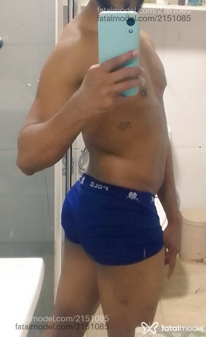 Acompanhante homem morena (o) de olhos castanhos em Rio de Janeiro - Junior