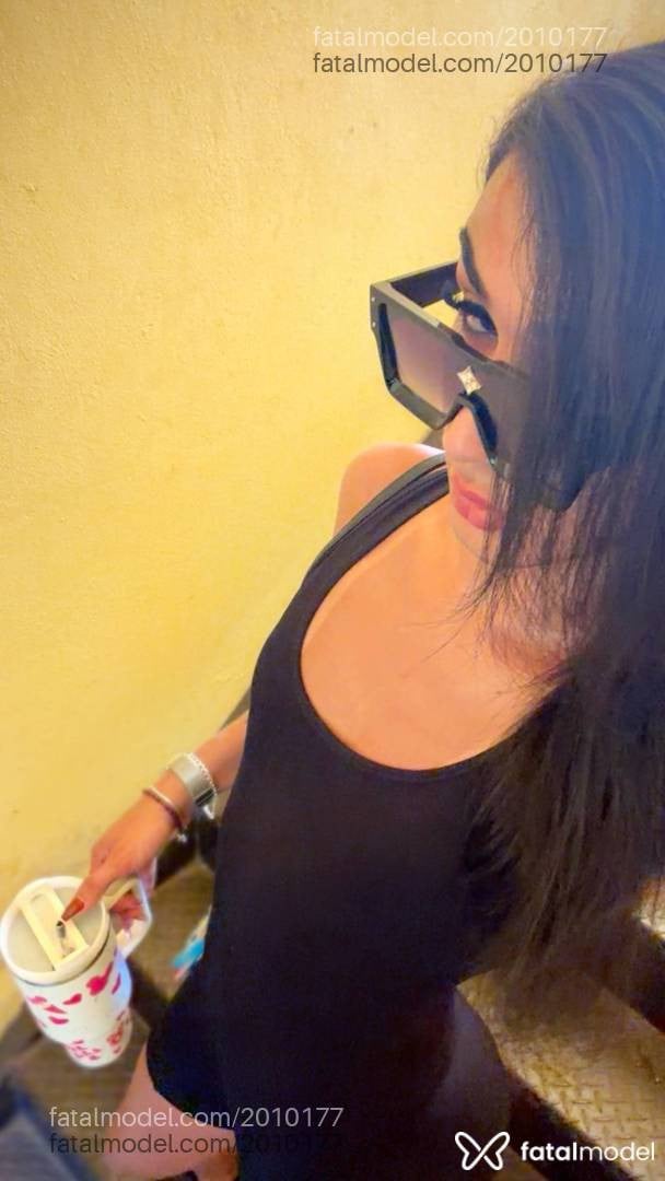 Acompanhante mulher trans morena (o) de olhos pretos - Nicolly Rosa