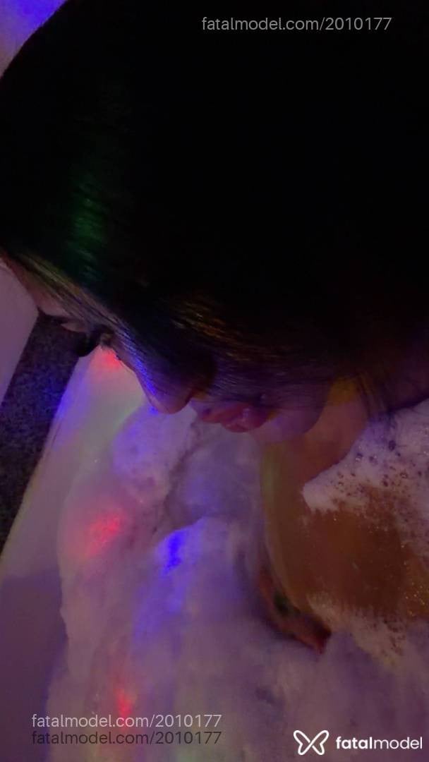Acompanhante mulher trans morena (o) de olhos pretos - Nicolly Rosa