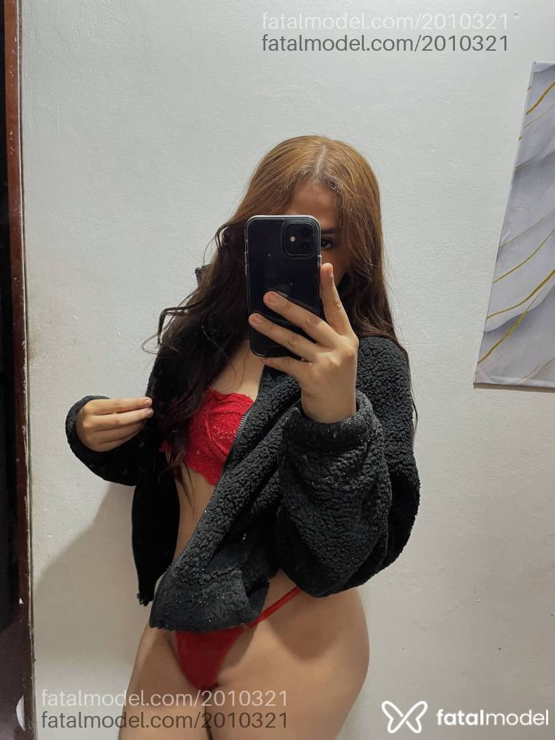 Acompanhante mulher trans morena (o) de olhos castanhos em Caruaru - Stella