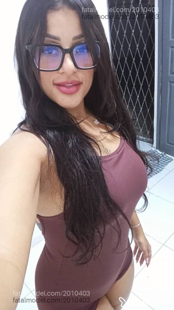Acompanhante mulher morena (o) de olhos castanhos em João Pessoa - Mia Matozzo