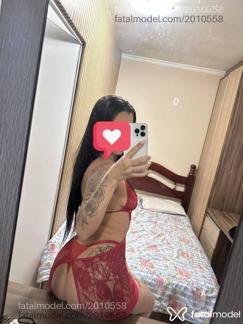 Acompanhante mulher morena (o) de olhos castanhos - Penélope