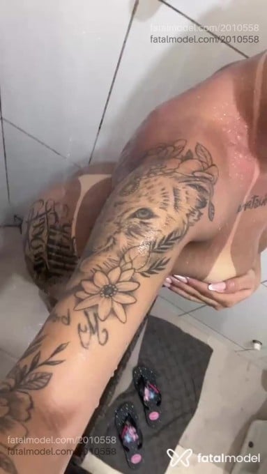 Acompanhante mulher morena (o) de olhos castanhos - Penélope Acompanhante mulher morena (o) de olhos castanhos - Penélope