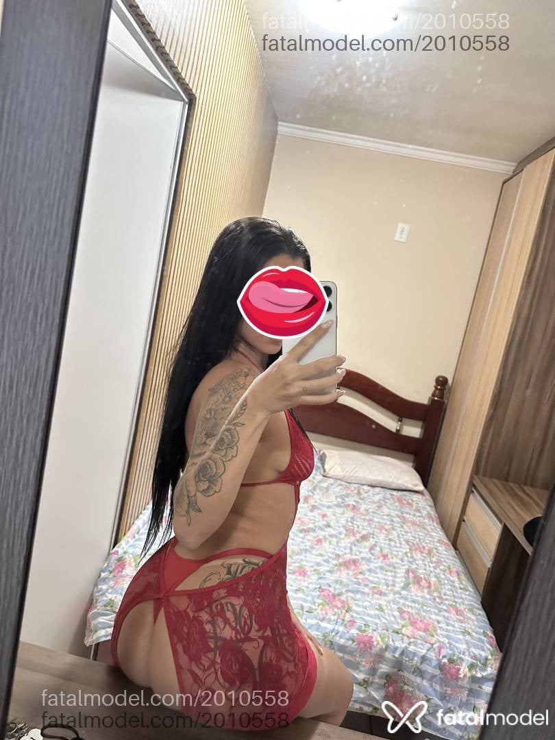 Acompanhante mulher morena (o) de olhos castanhos - Penélope