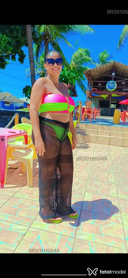 Acompanhante mulher com cabelo castanho de olhos castanhos em Virtual Acompanhante mulher com cabelo castanho de olhos castanhos em Virtual - Petalagirl