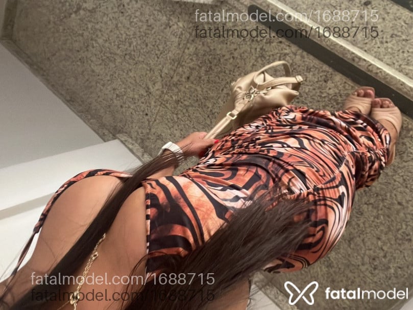 Acompanhante mulher morena (o) de olhos castanhos - Thayna