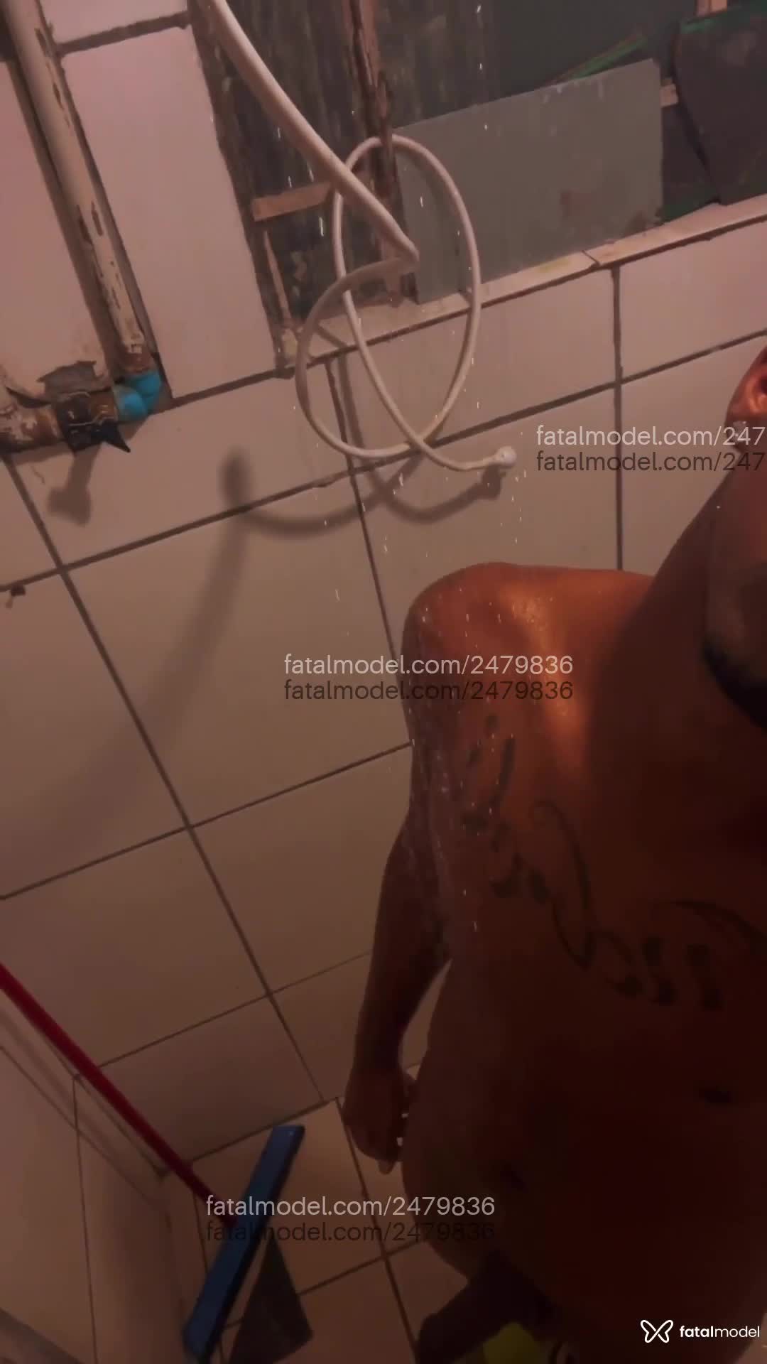 Acompanhante homem morena (o) de olhos pretos - Bernado Santos Acompanhante homem morena (o) de olhos pretos - Bernado Santos