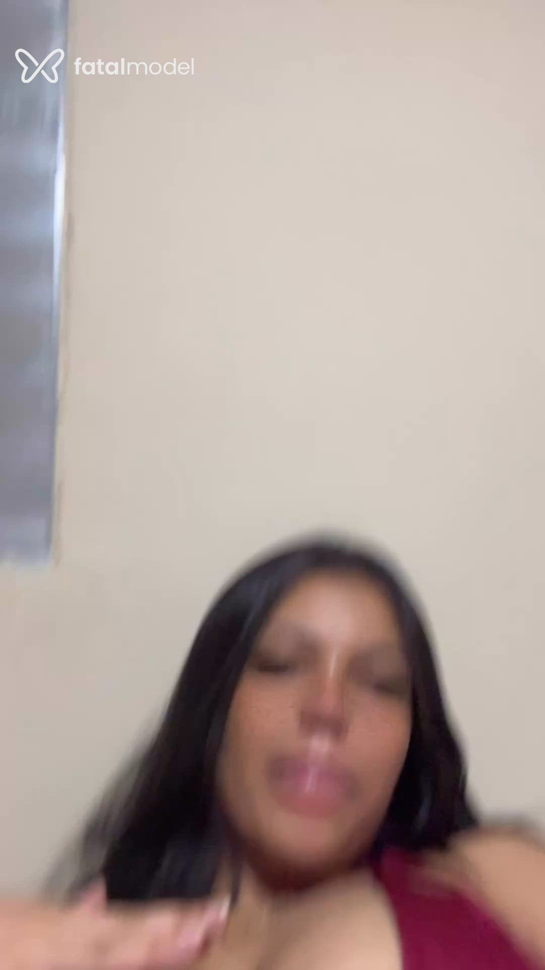 Acompanhante mulher com cabelo castanho de olhos castanhos - Mikaela Borges Acompanhante mulher com cabelo castanho de olhos castanhos - Mikaela Borges