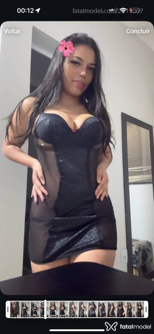 Acompanhante mulher com cabelo castanho de olhos castanhos em Maringá - Mikaela Borges
