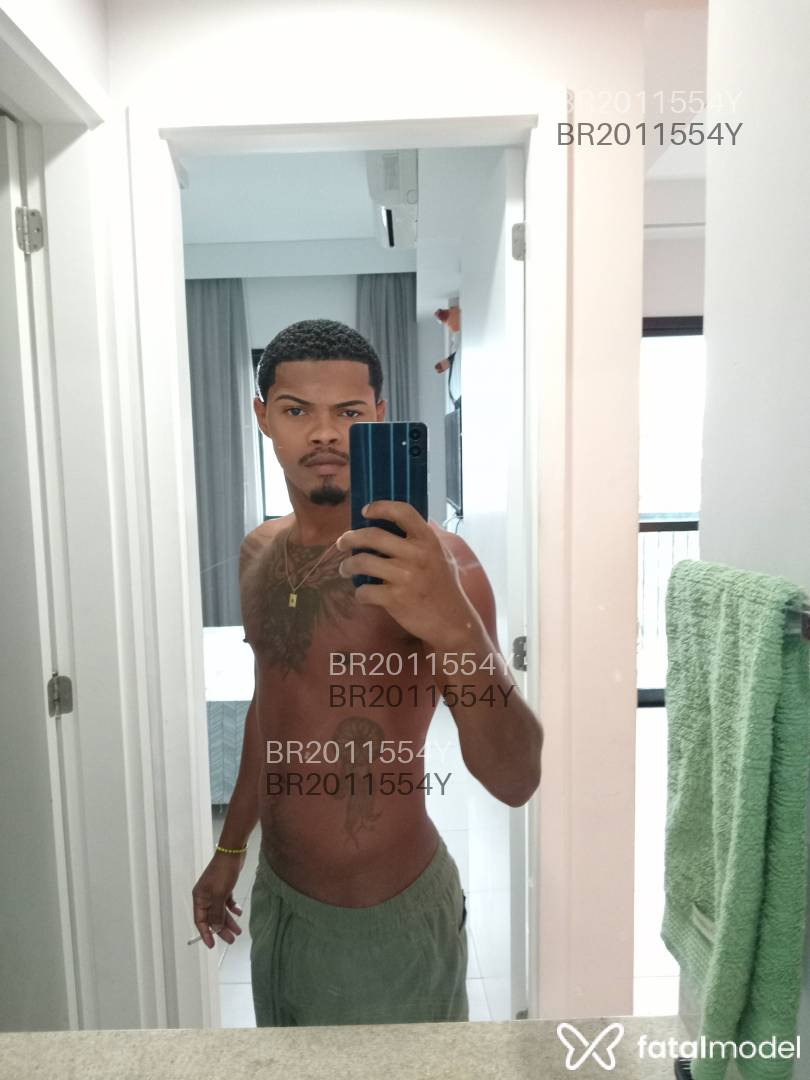 Acompanhante homem morena (o) de olhos pretos em Virtual - Pt Sfd