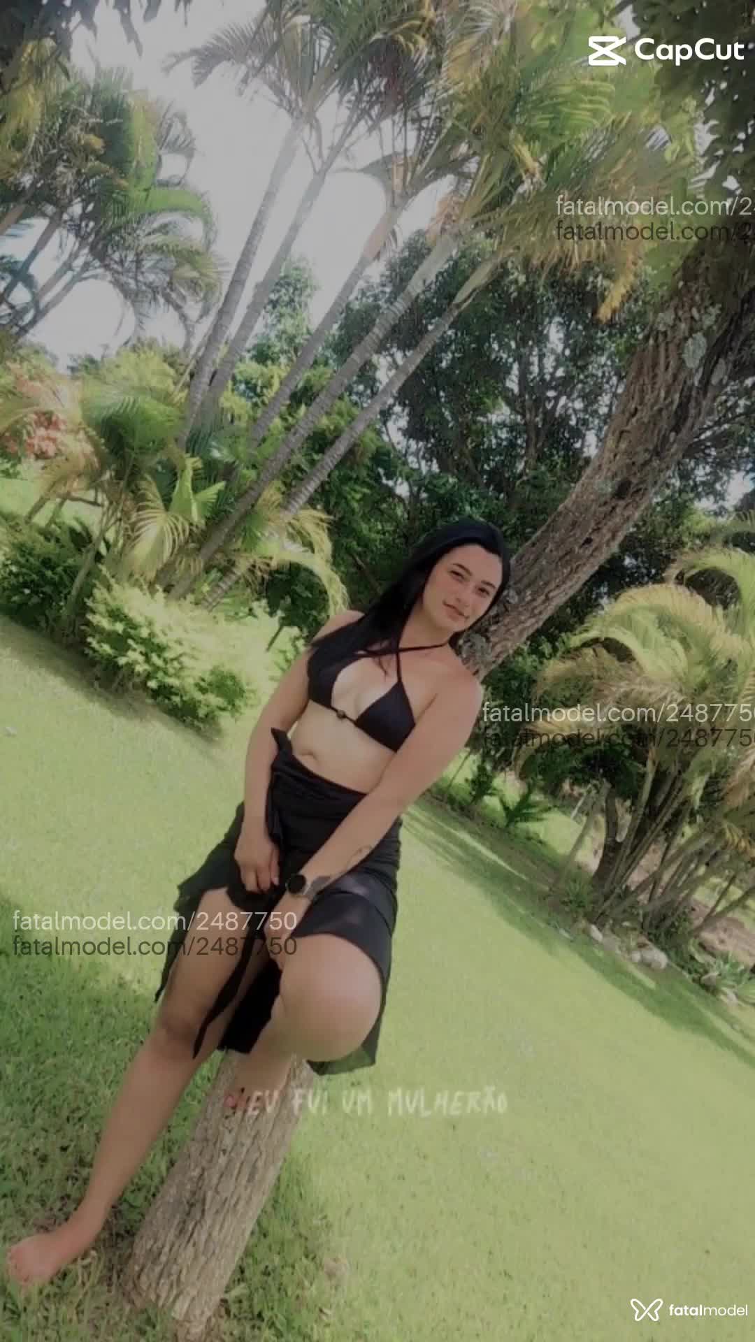 Acompanhante mulher morena (o) de olhos pretos em Virtual - Bruna