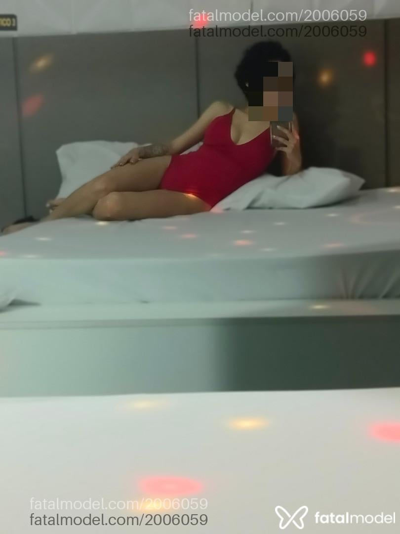 Acompanhante mulher com cabelo castanho de olhos castanhos em Contagem - Priscila