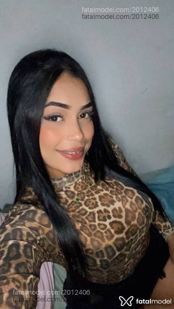 Acompanhante mulher morena (o) de olhos castanhos - Karen Fernanda